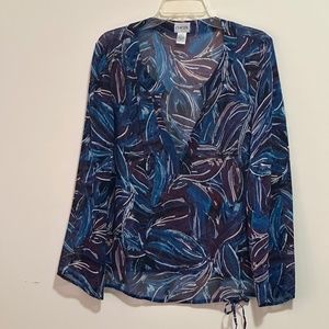 CHICO’S 100% Silk floral blouses lose vneck style longsleeve women top Sz 1